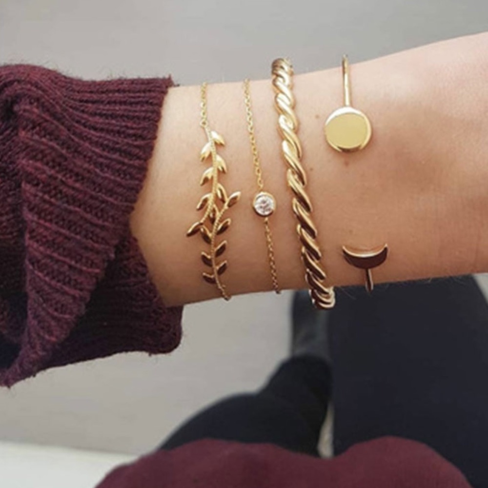 *AMORITA* 4-Pc Gold x Leaf Fashion Bracelet Set